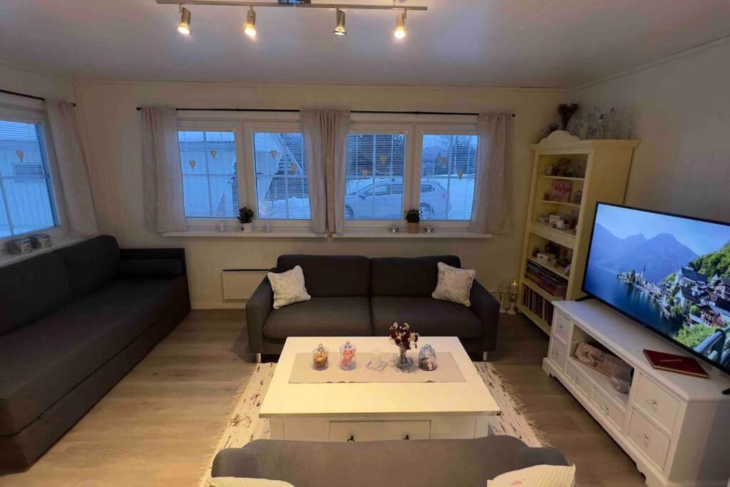 Marta'S Home-Cozy Appartment Near The Airport Andselv Eksteriør bilde